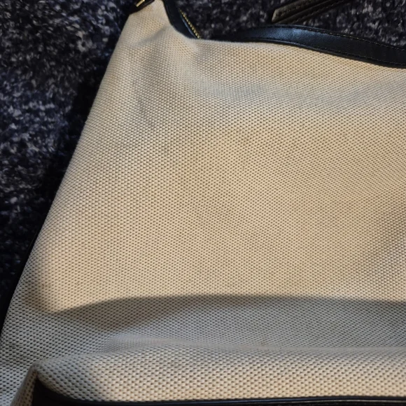 Michael Kors Cream and Black Women's Bag - Picture 5 of 7